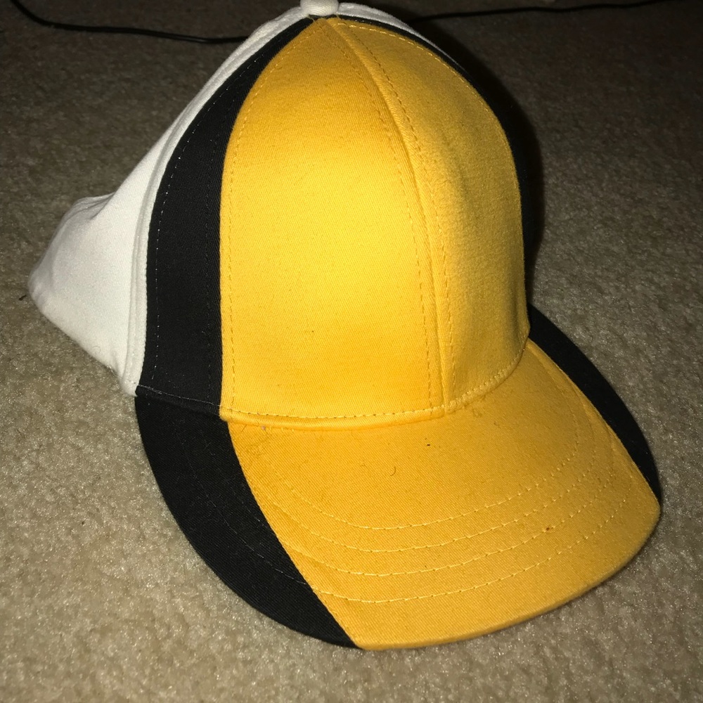 Black & Yellow Control Fit Stabilizer Hat